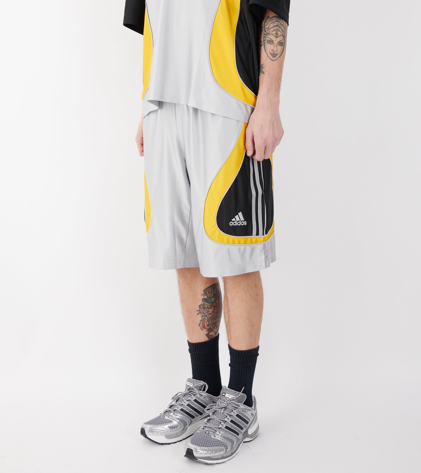 Football Shorts Silver Metallic/Yellow