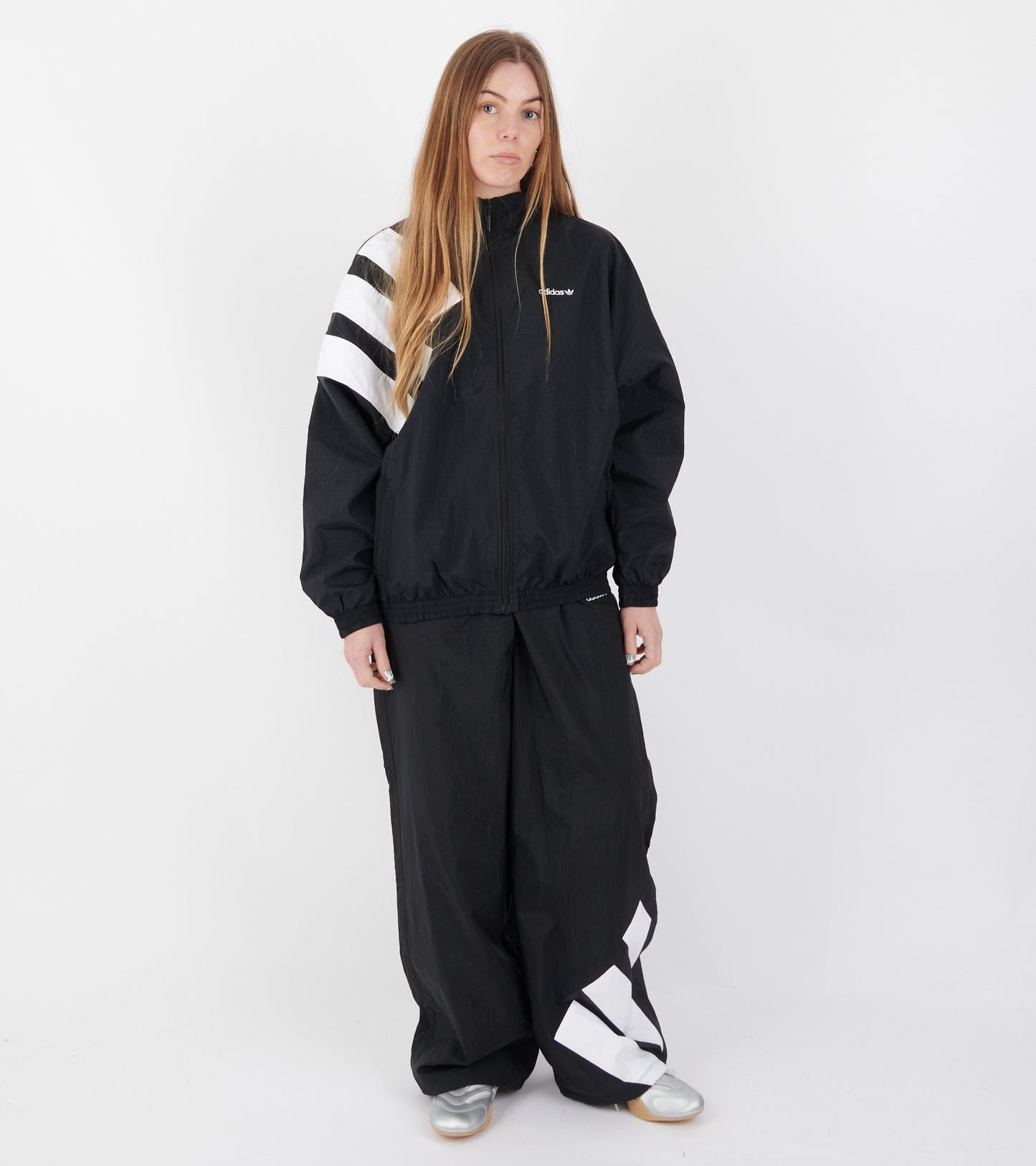 Blocking Track Top Black/White