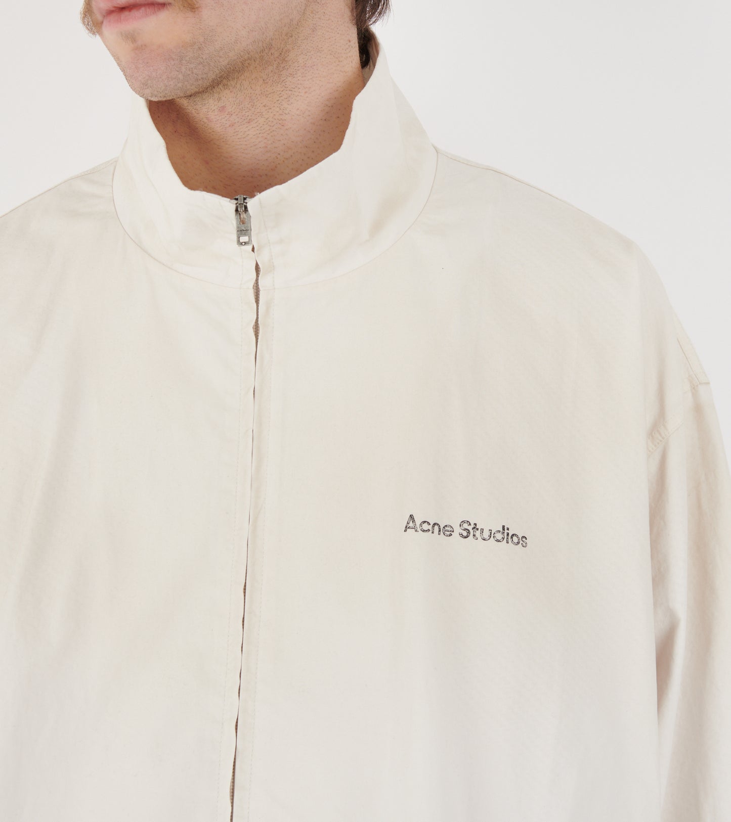 Logo Zipper Jacket Dusty White