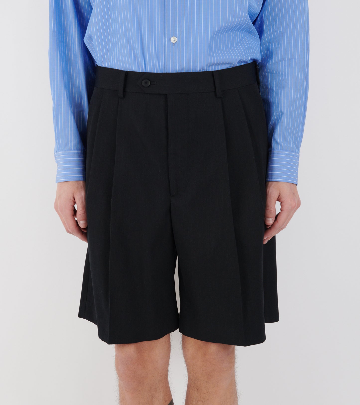Light Wool Gabardine Shorts Black