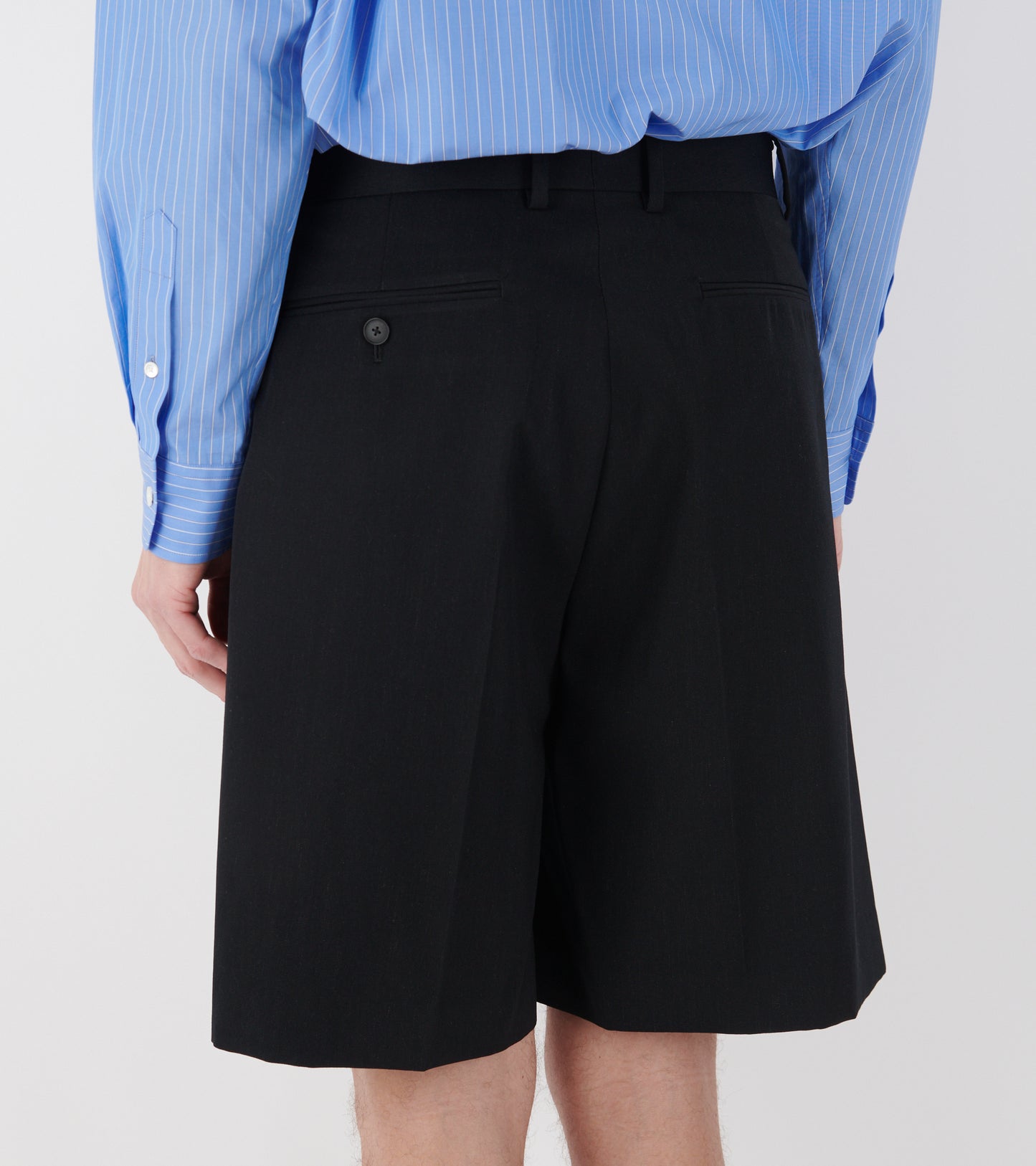 Light Wool Gabardine Shorts Black