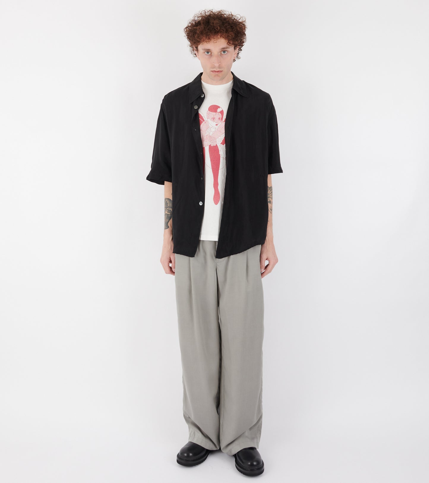 Beyond Shirt Shortsleeve Char Black Dustveil Cupro