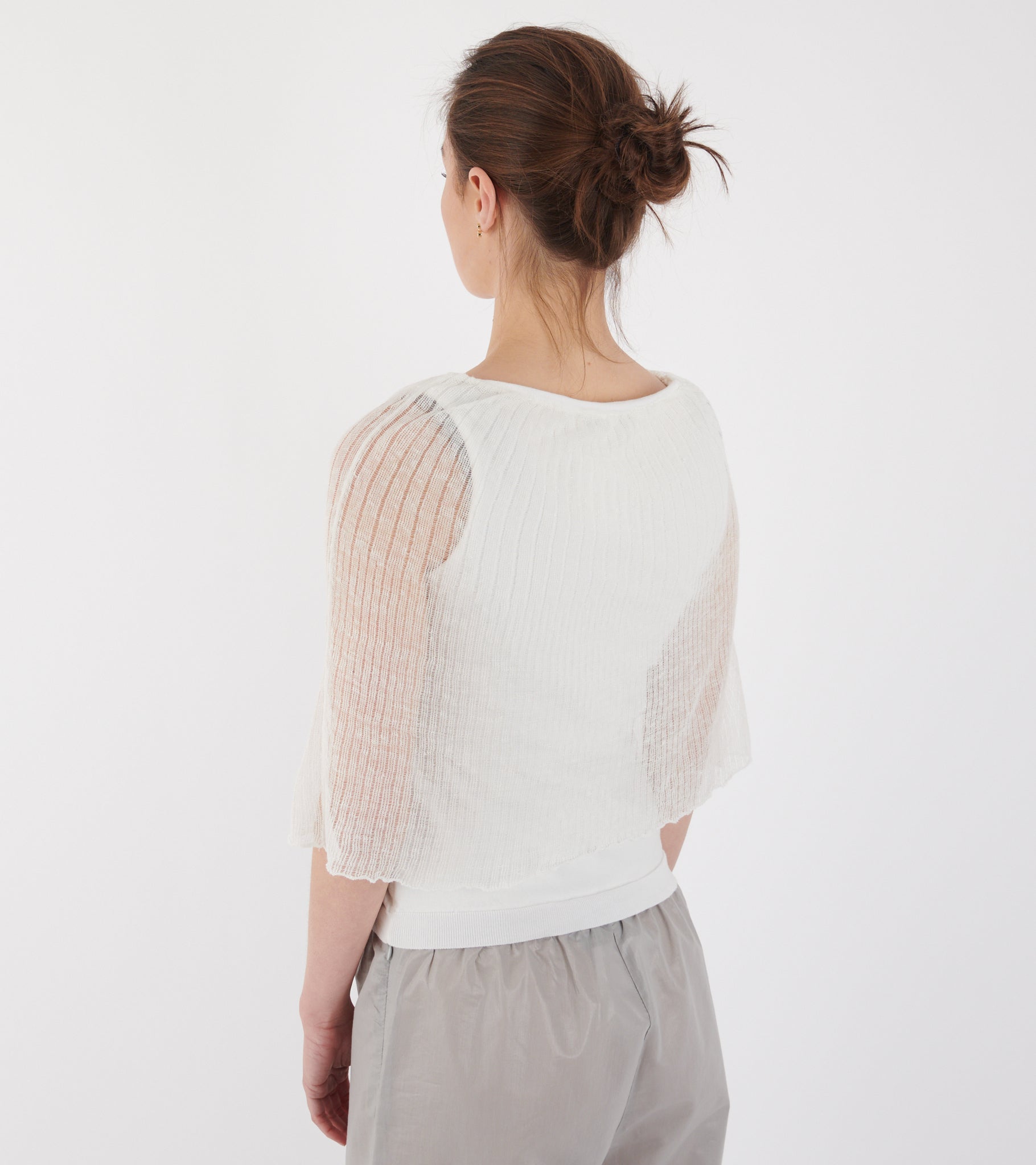 Saphira Cape Top Off-white – Dr. Adams