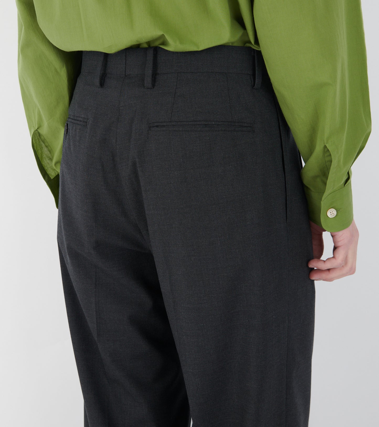 Ultra Fine Tropical Wool Two-tuck Slacks Top Charcoal