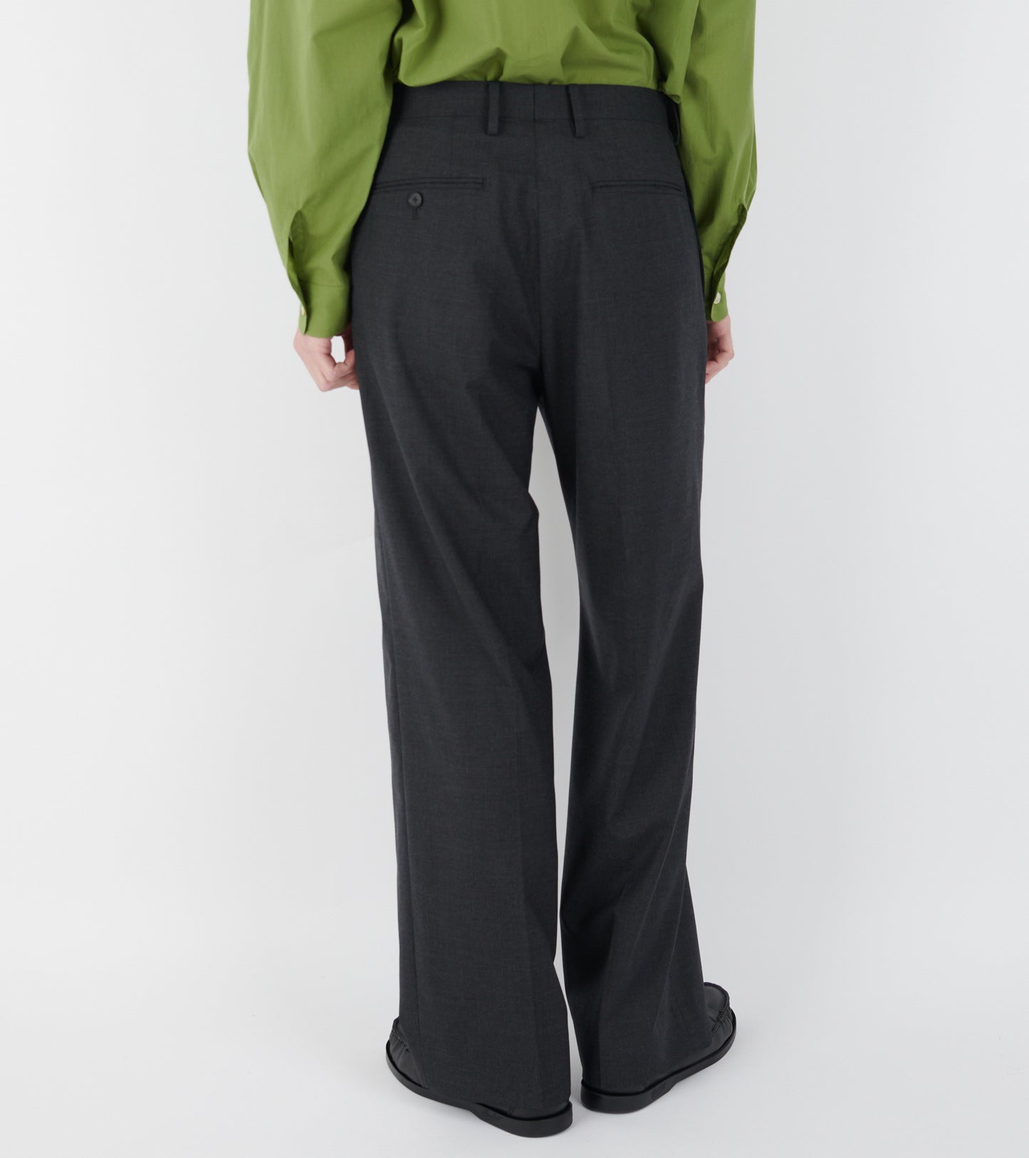 Ultra Fine Tropical Wool Two-tuck Slacks Top Charcoal