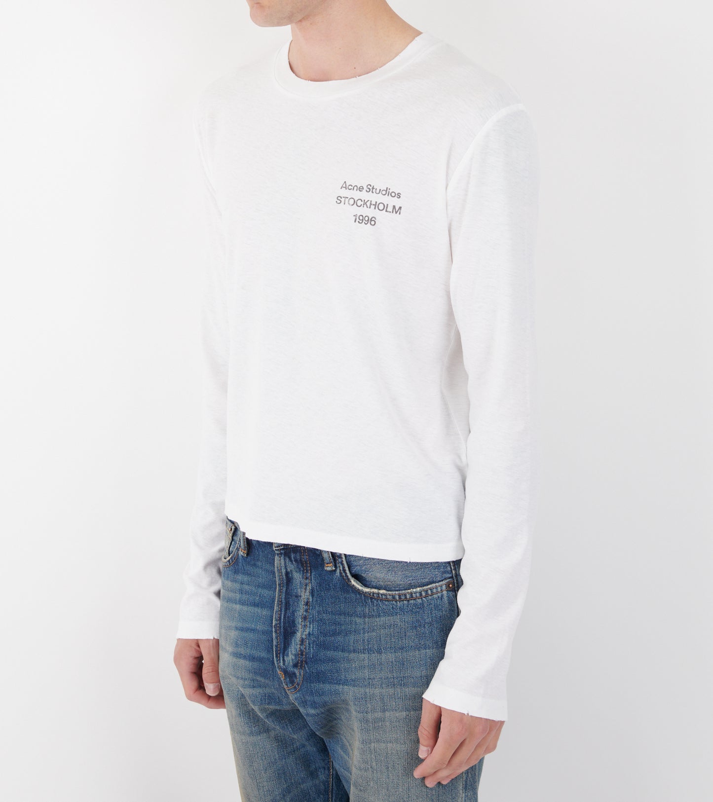 Distressed Logo L/S T-shirt Off-white