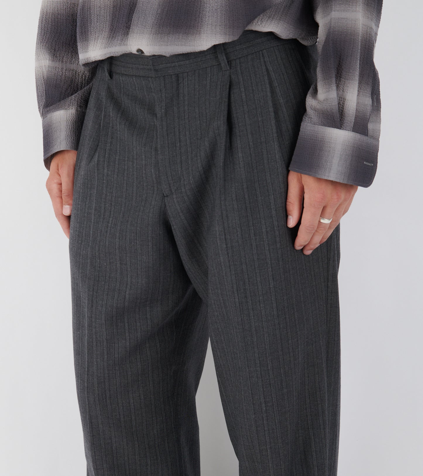Wide Pleated Trousers Anthracite