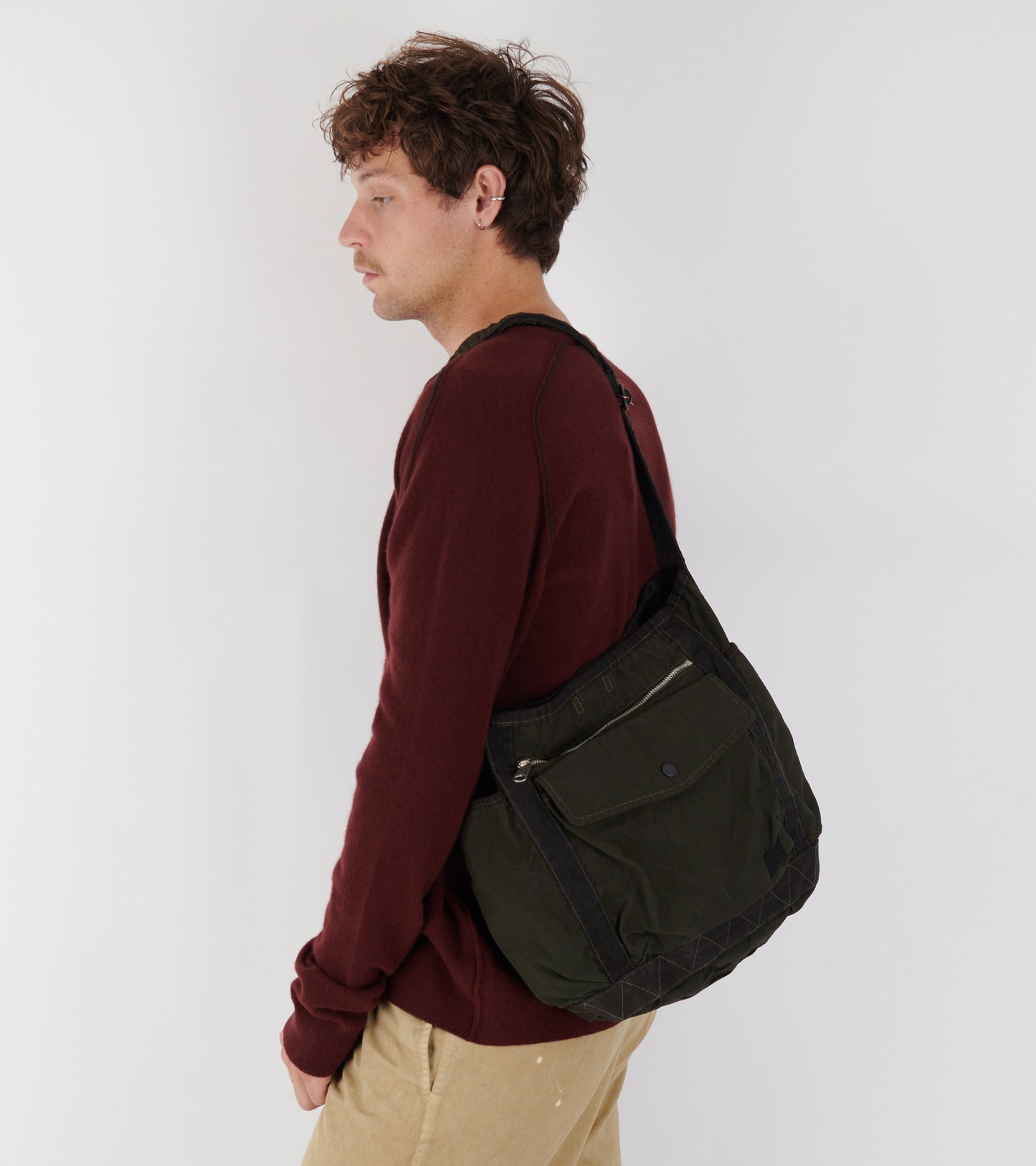 Crag Shoulder Bag L Olive