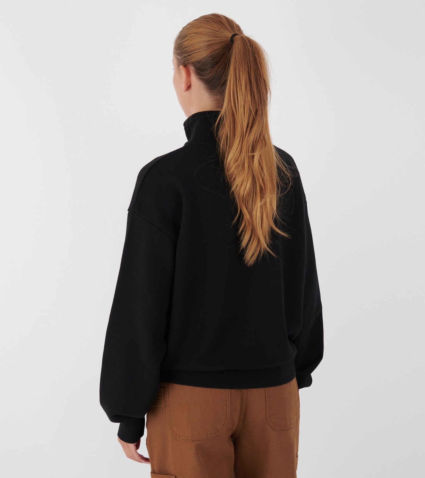 W Casey High Neck Black/Silver