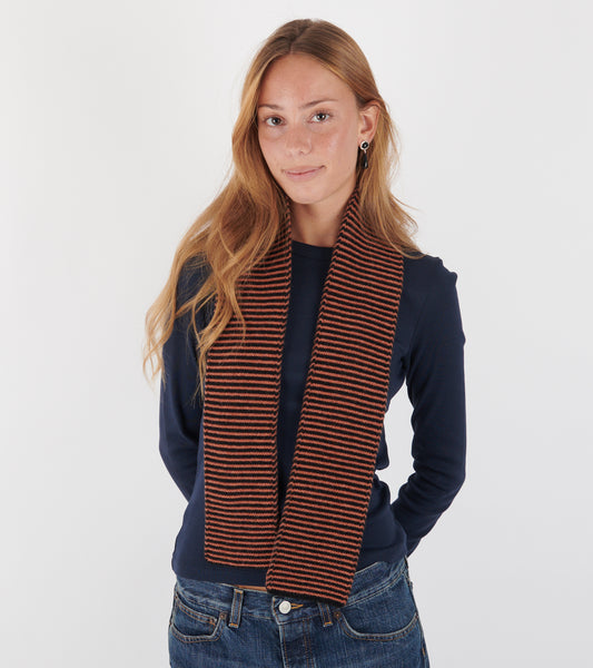 Small Garter Stitch Scarf Black/Iron Oxide