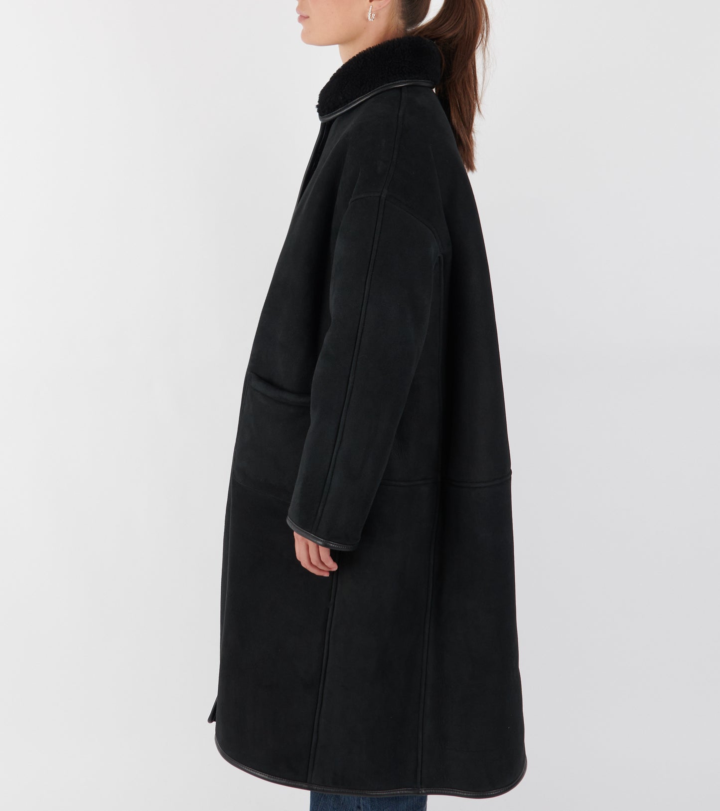 Suede Back Curly Hair Roo Coat Black