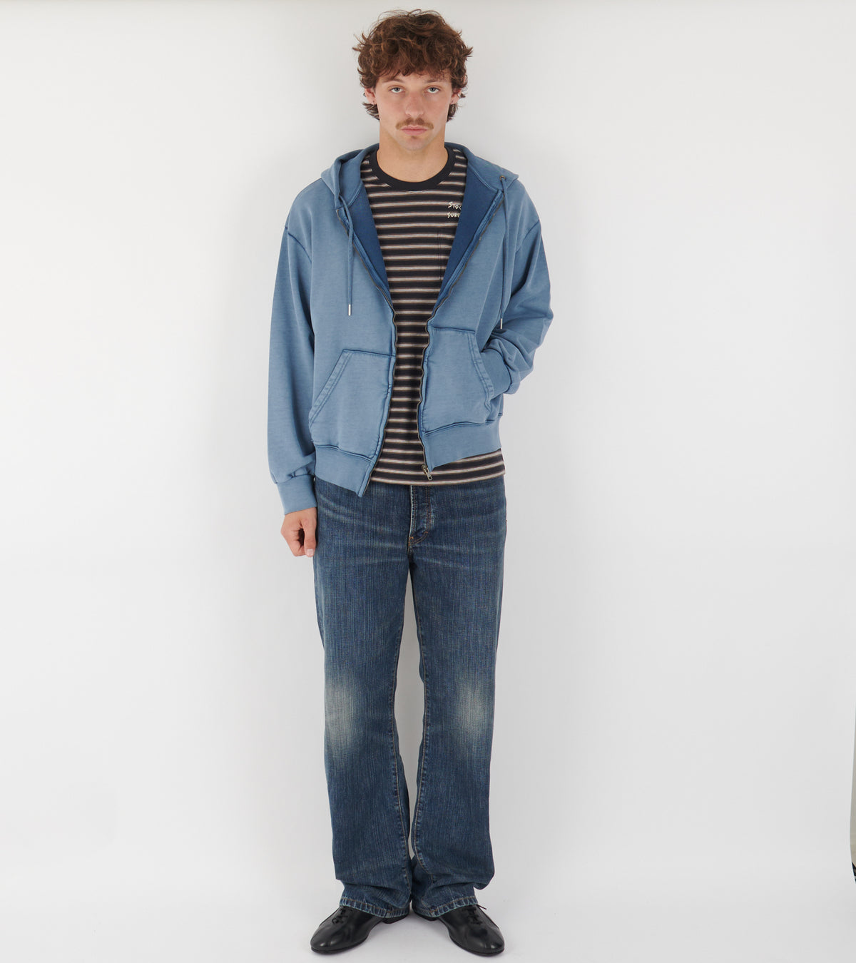 Dream Zip Back Logo Blue