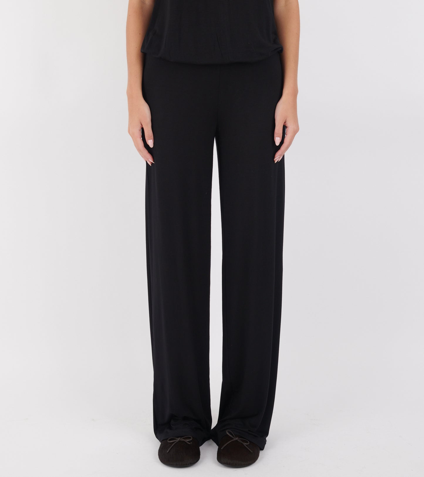 Moment Pants Tall Length Black