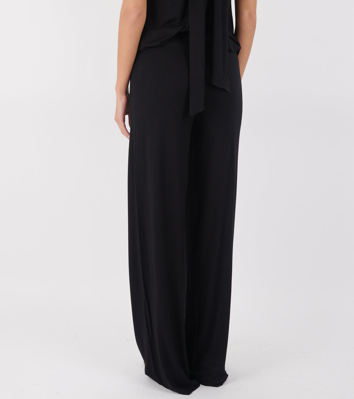Moment Pants Tall Length Black