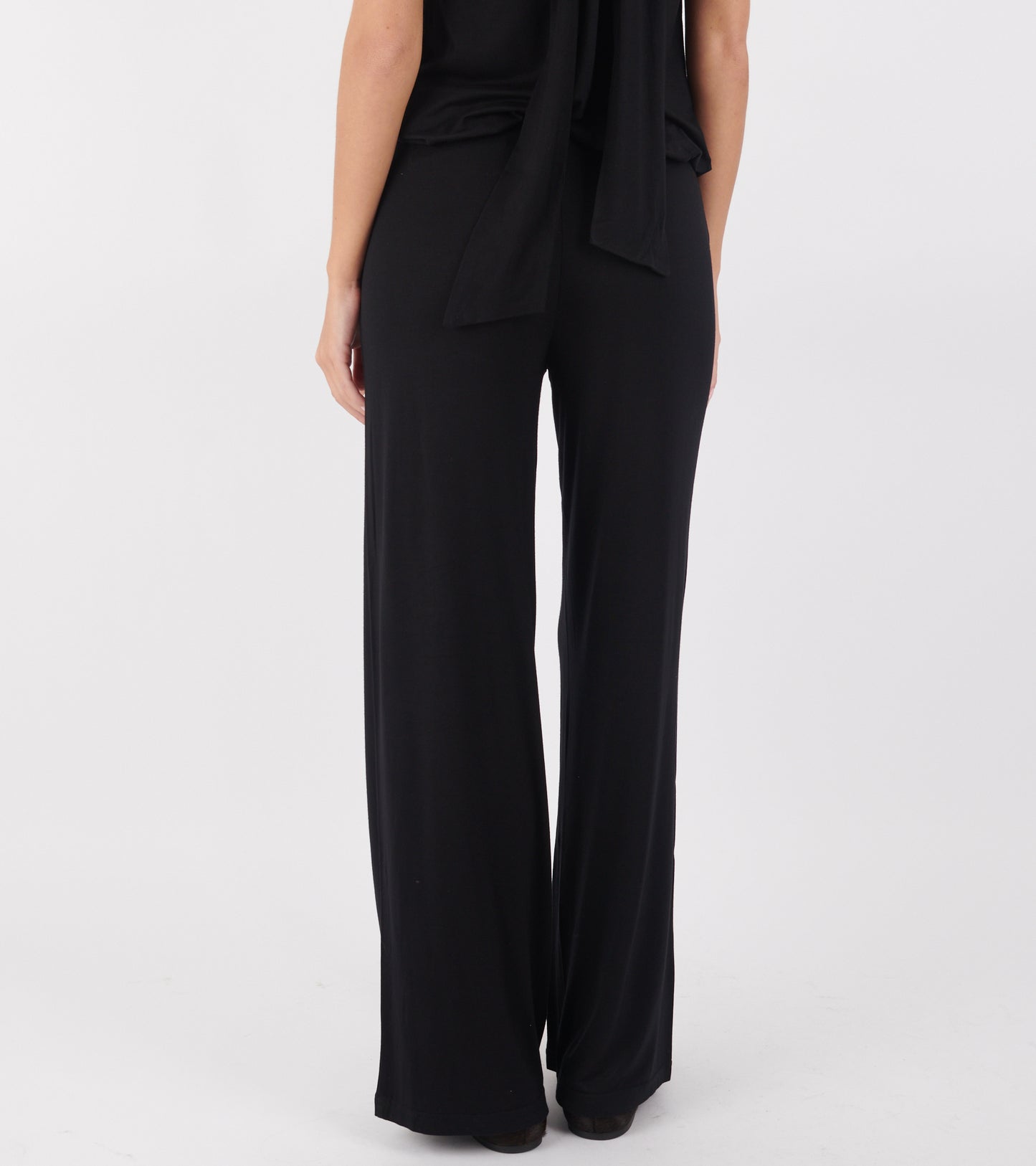 Moment Pants Regular Length Black