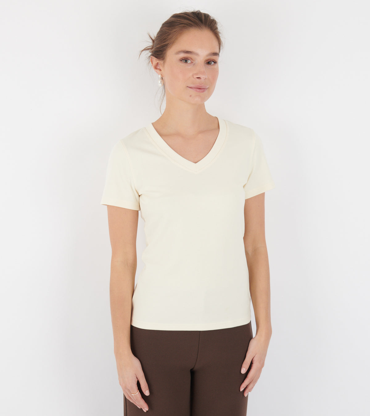 Vera's V-Neck T-Shirt Cream