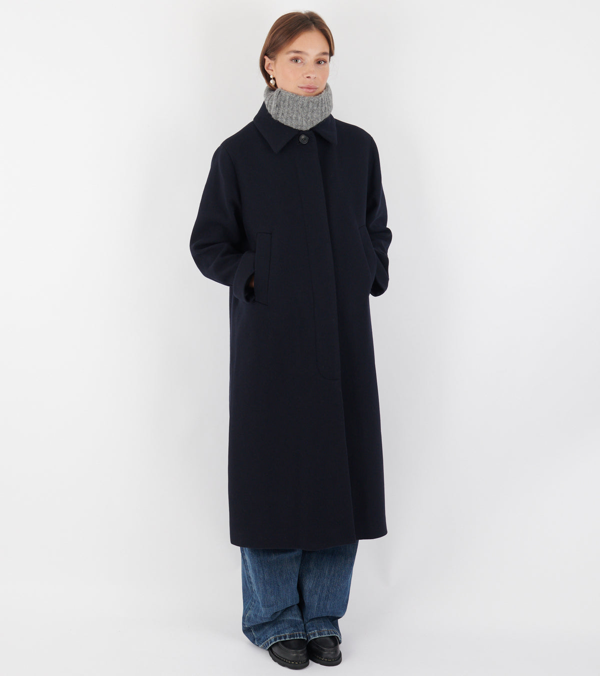 Noah Coat Black Navy