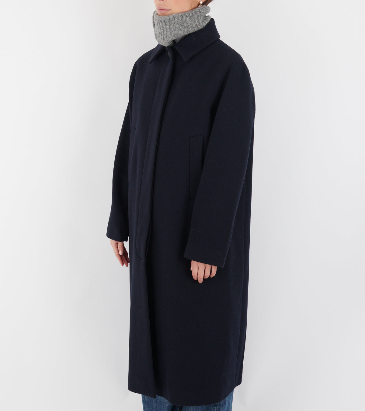 Noah Coat Black Navy