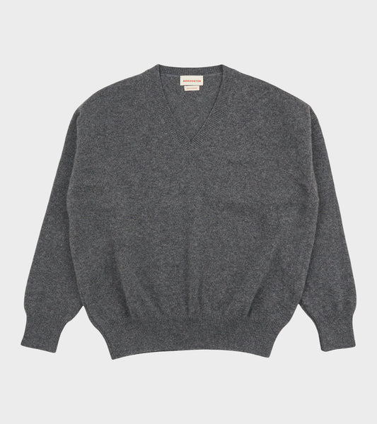 Innes Slouch V-Neck Geelong Lambswool Derby Grey