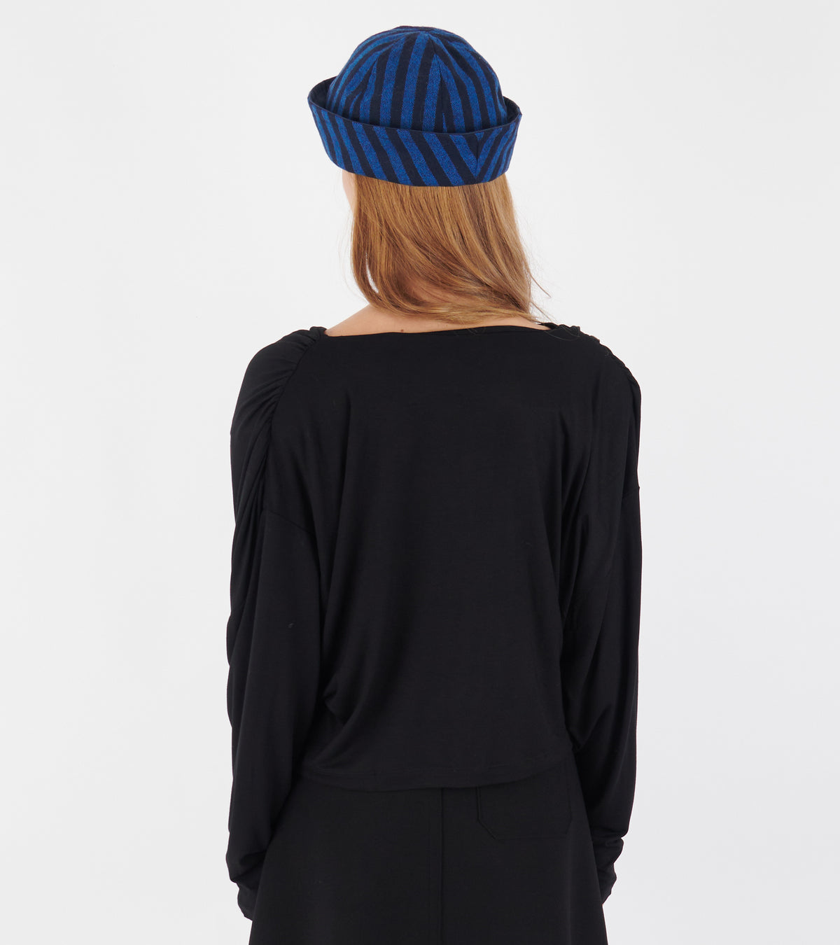 Hunter Top Black