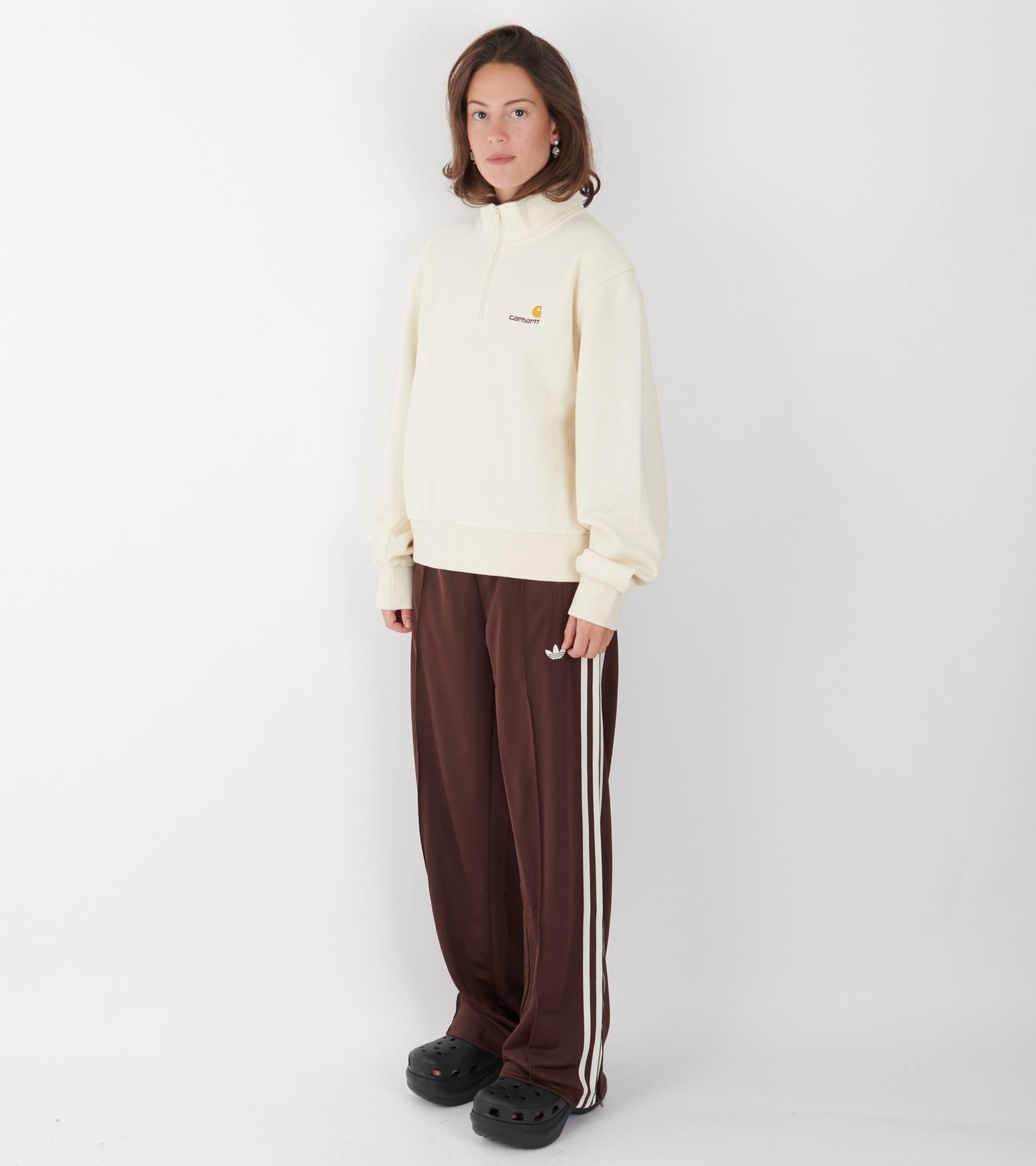 W American Script High Neck Sweat Natural
