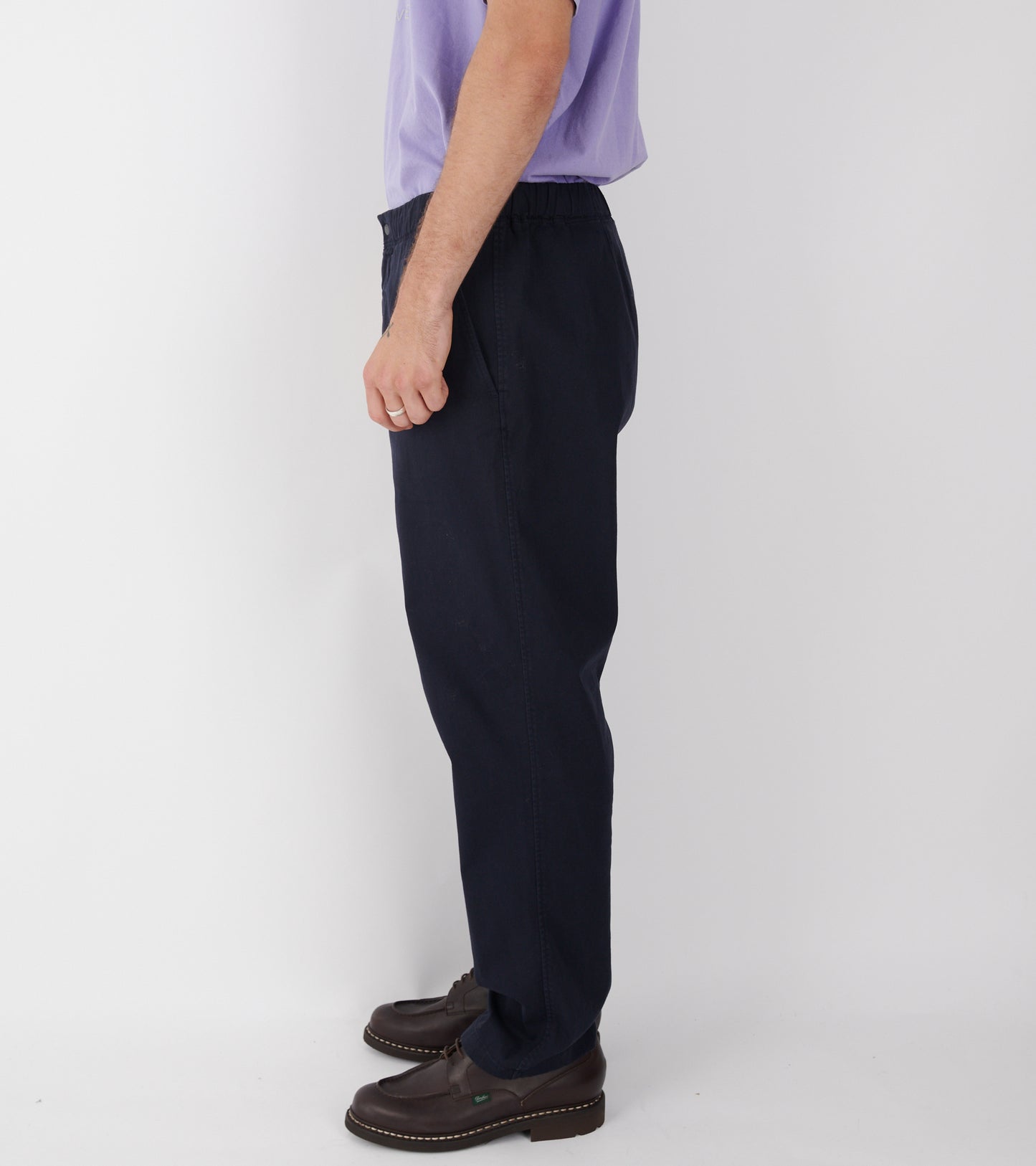 Ezra Relaxed Organic Stretch Twill Trouser Dark Navy