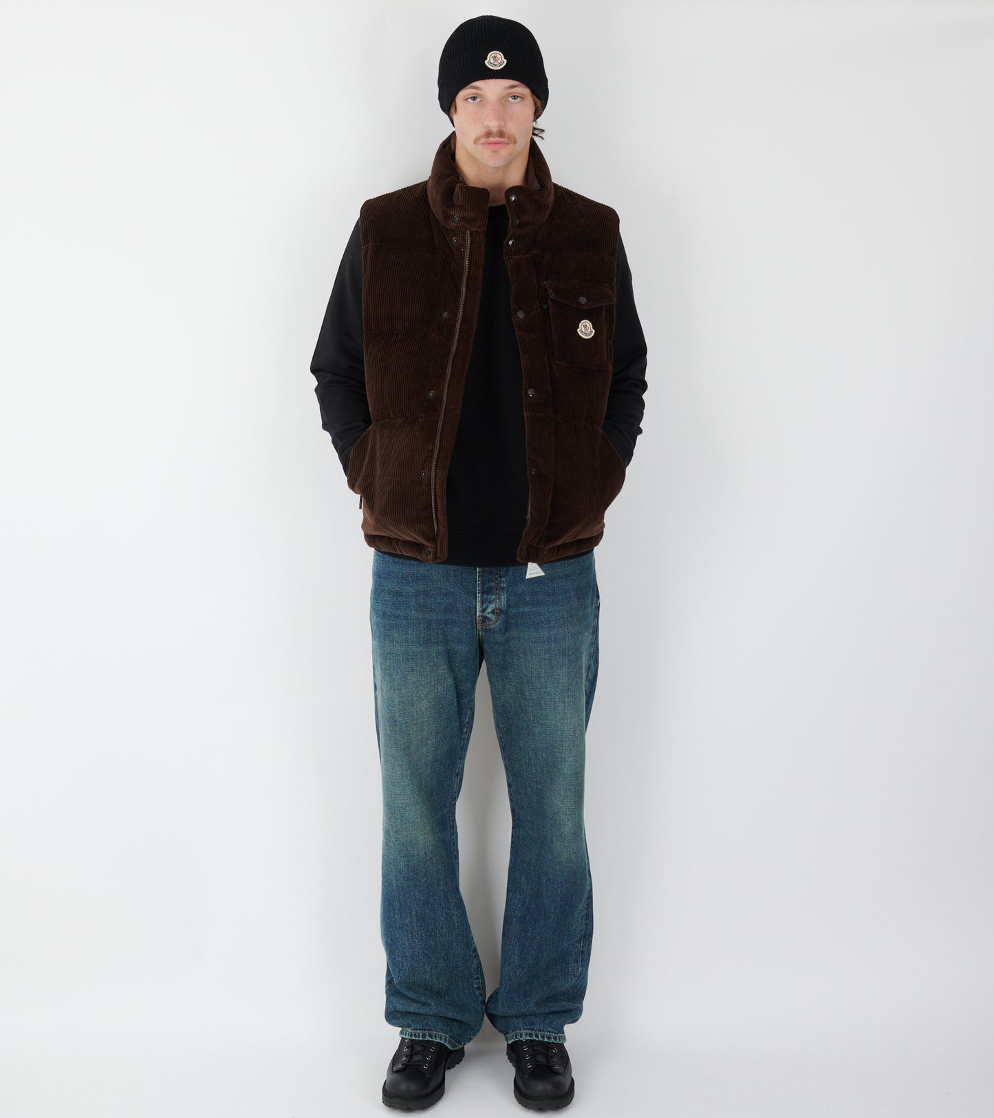 Agen Corduroy Down Vest Brown