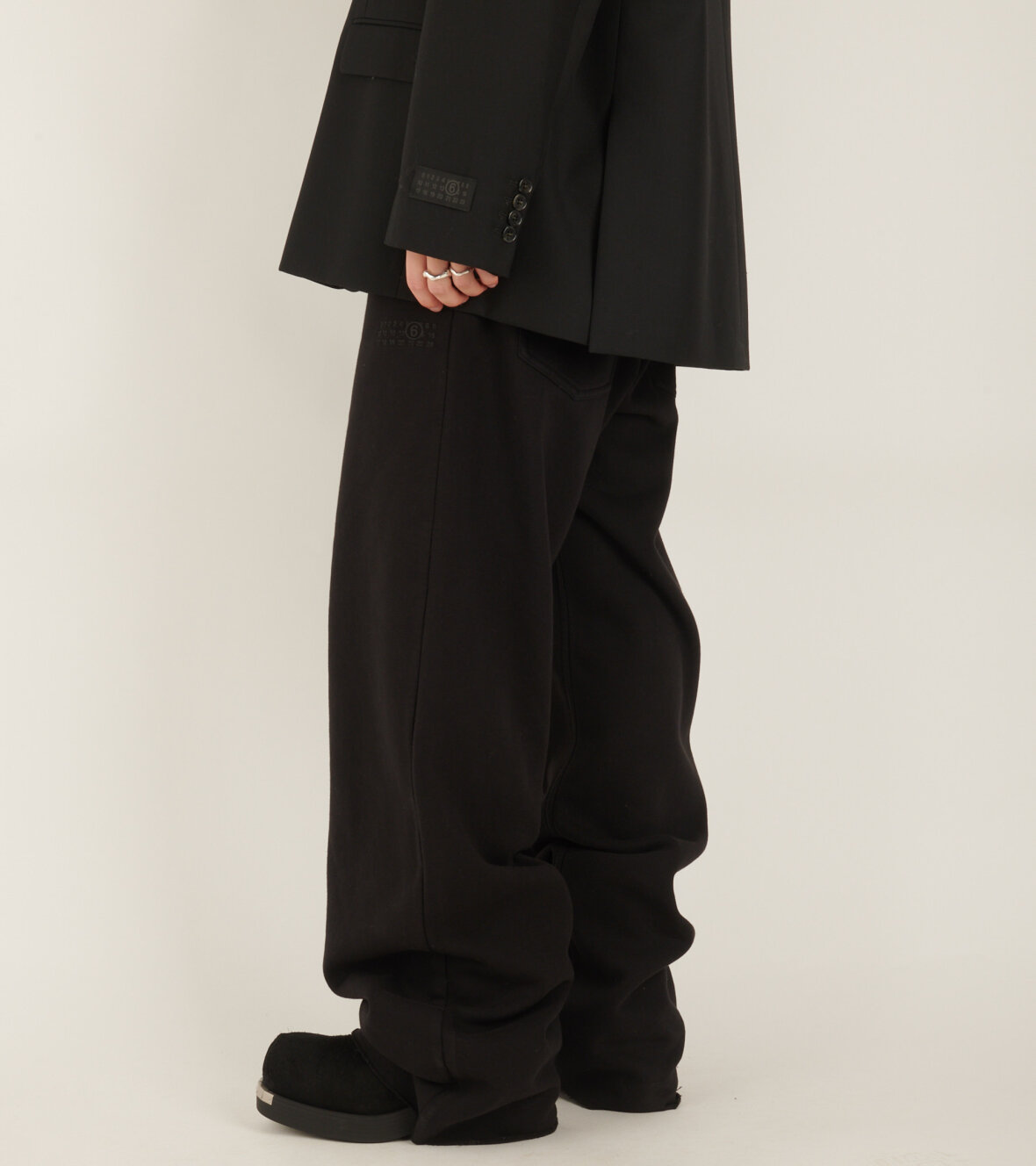 dr. Adams - MM6 Maison Margiela M Jeans Sweatpants Black