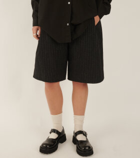 Stripe Wool Garconne Shorts Black