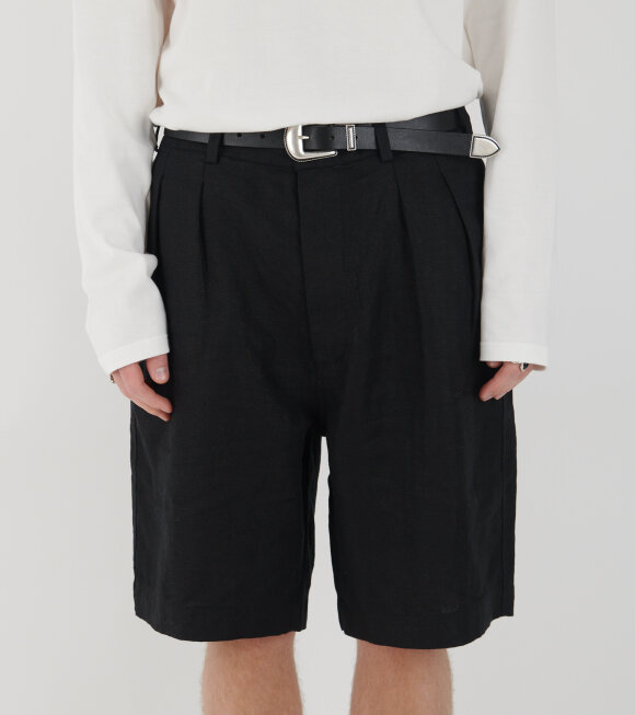 Sunflower - Pleated Linen Short Black