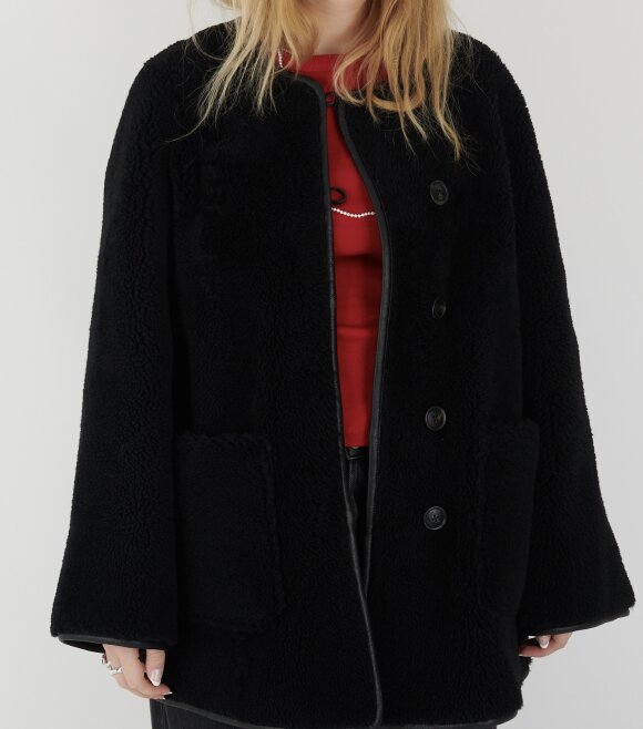 AF Agger - Shearling Coat Black