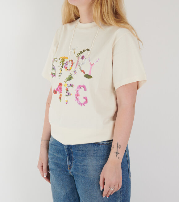 Story mfg. - Grateful Tee S/S Ecru Flora