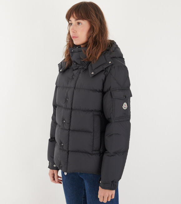 Moncler - Moncler Maya 70 Down Jacket Black