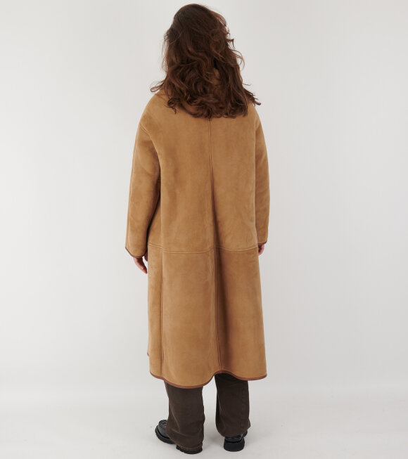 Cawley - Sheepskin Suede Curly Roo Coat Tan