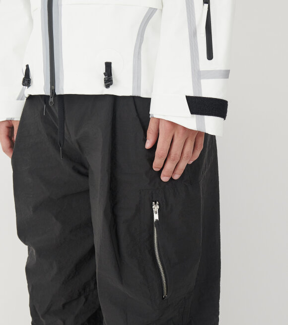 66 North - Hringbraut Cargo Pants Black