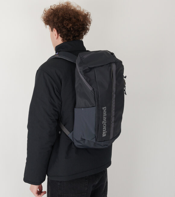 Patagonia - Black Hole Pack 25L Smolder Blue