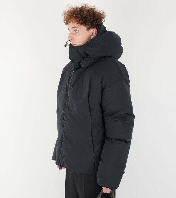 66 North - Aegissida Reversible Down Jacket Black