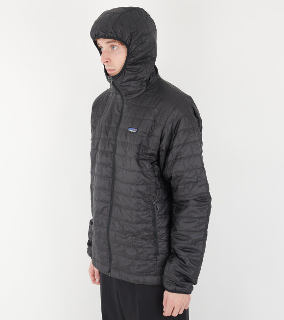 Patagonia - M's Nano Puff Hoody Black