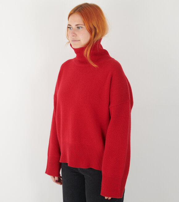 Skall Studio - Silene T-Neck Aurora Red