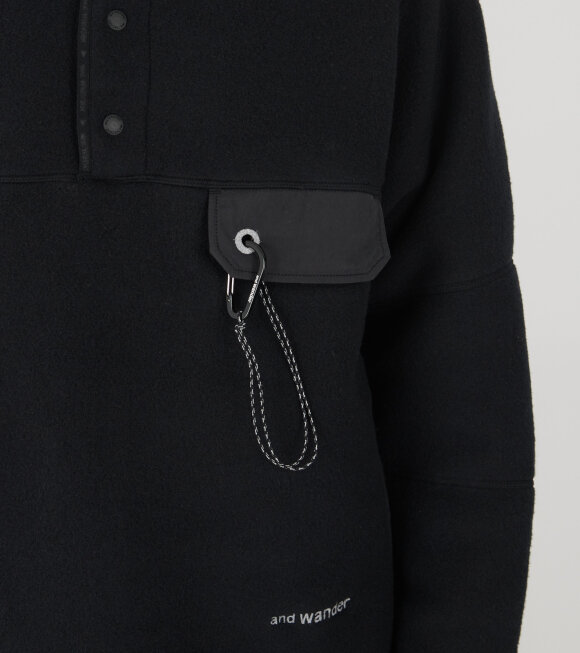 And Wander - Wool Fleece Pullover Black 