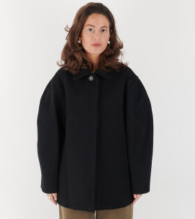 Hourglass Half Coat Black