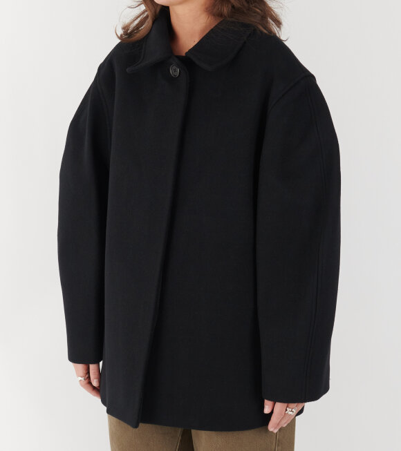 Amomento - Hourglass Half Coat Black