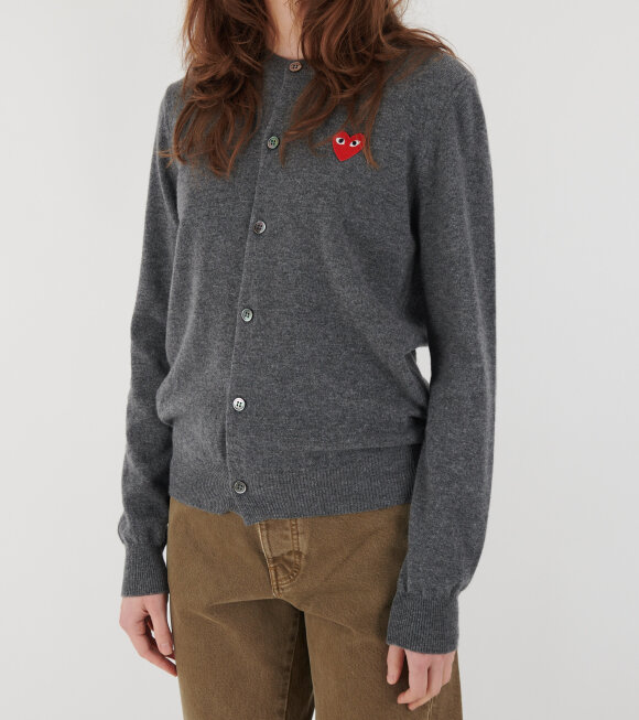 Comme des Garcons PLAY - U Red Heart Round Neck Cardigan Grey