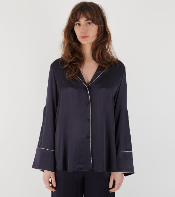 Mr. Larkin - Phoebe Satin Shirt Midnight