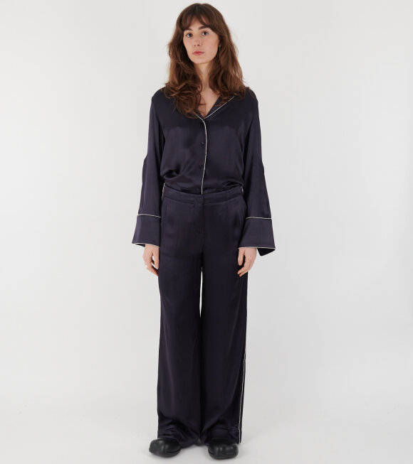 Mr. Larkin - Phoebe Satin Shirt Midnight