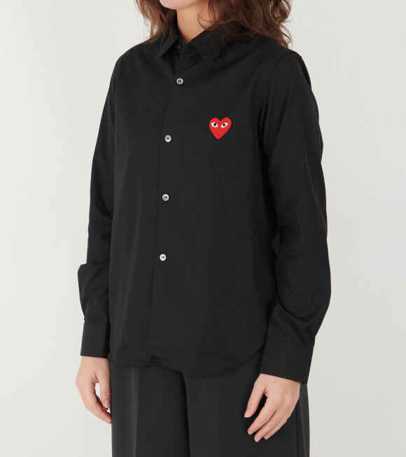 Comme des Garcons PLAY - W Red Heart Shirt Black