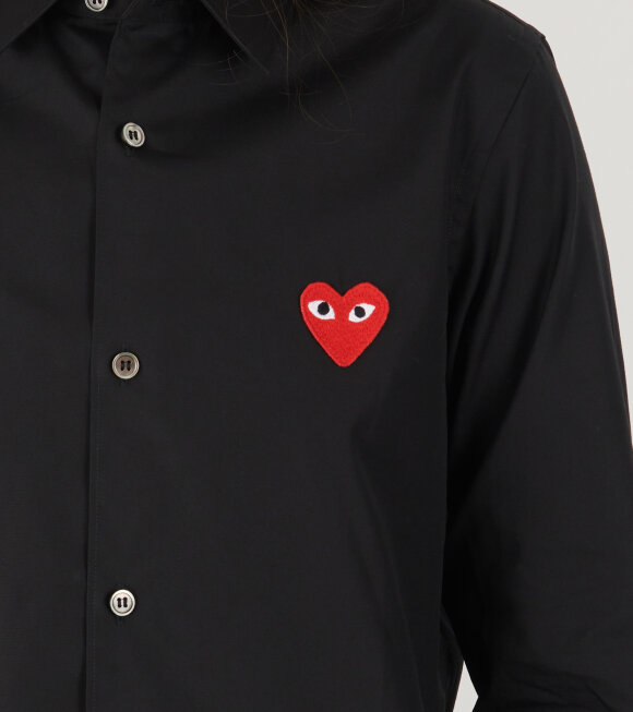 Comme des Garcons PLAY - W Red Heart Shirt Black