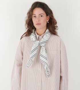 Large Classic Scarf Light Cream/Blue