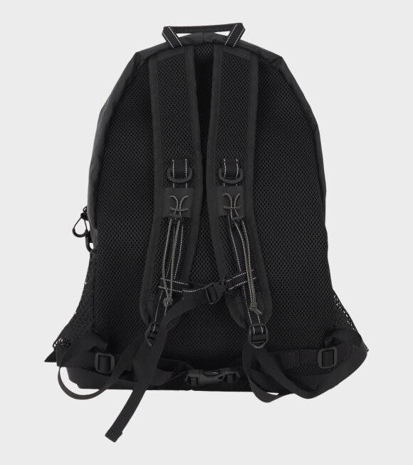 And Wander - Ecopak 20L Daypack Black