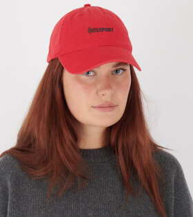 Elyna Cap Red